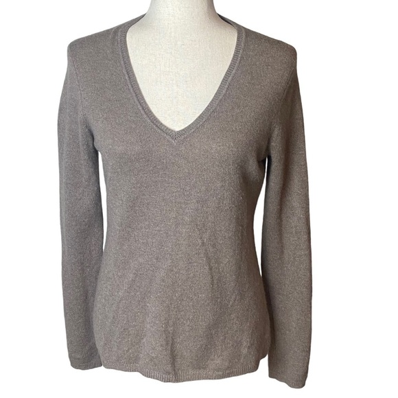 charter club cashmere size M brown v neck  sweater minimalist, quiet luxury - Picture 1 of 6